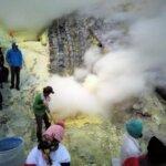 visit Ijen Crater mines from Surabaya.