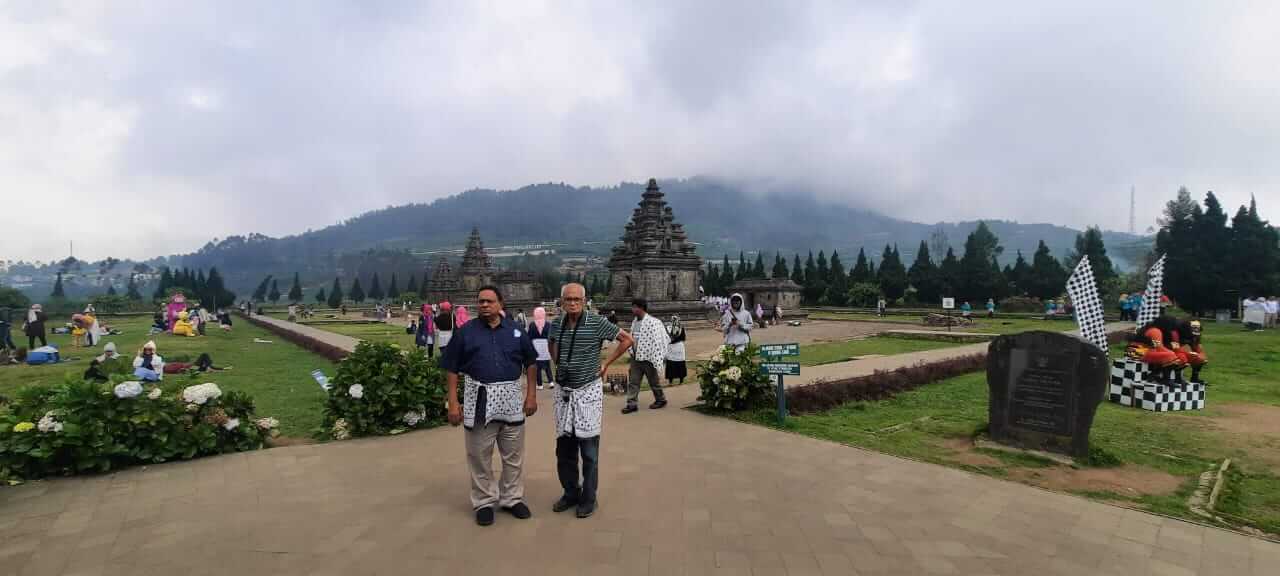 Dieng plateau tour depart from Yogyakarta with bromotour.om..