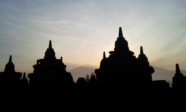 Borobudur sunrise tour